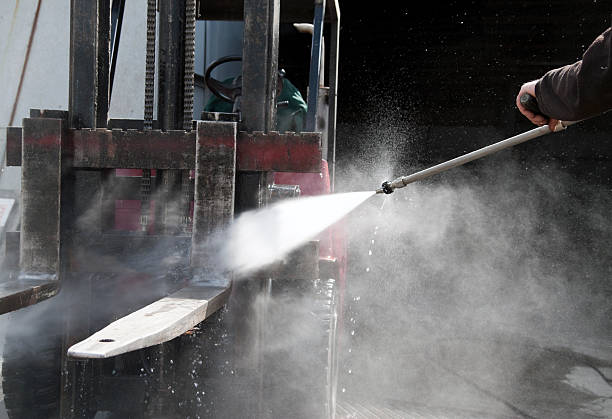 Best Deck Cleaning Services  in Ashland, CA